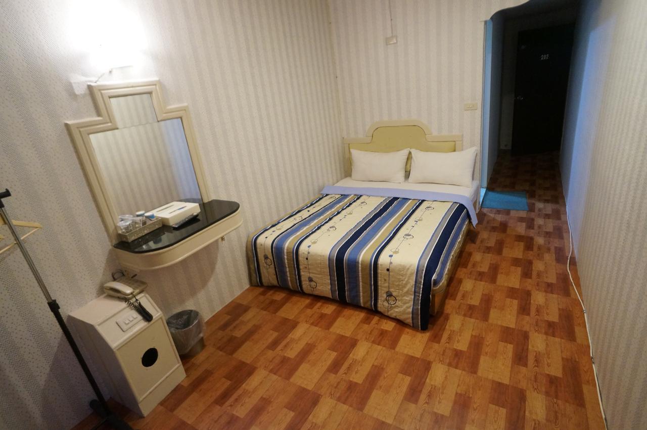 Yi Yuan Hotel Тайбэй Экстерьер фото